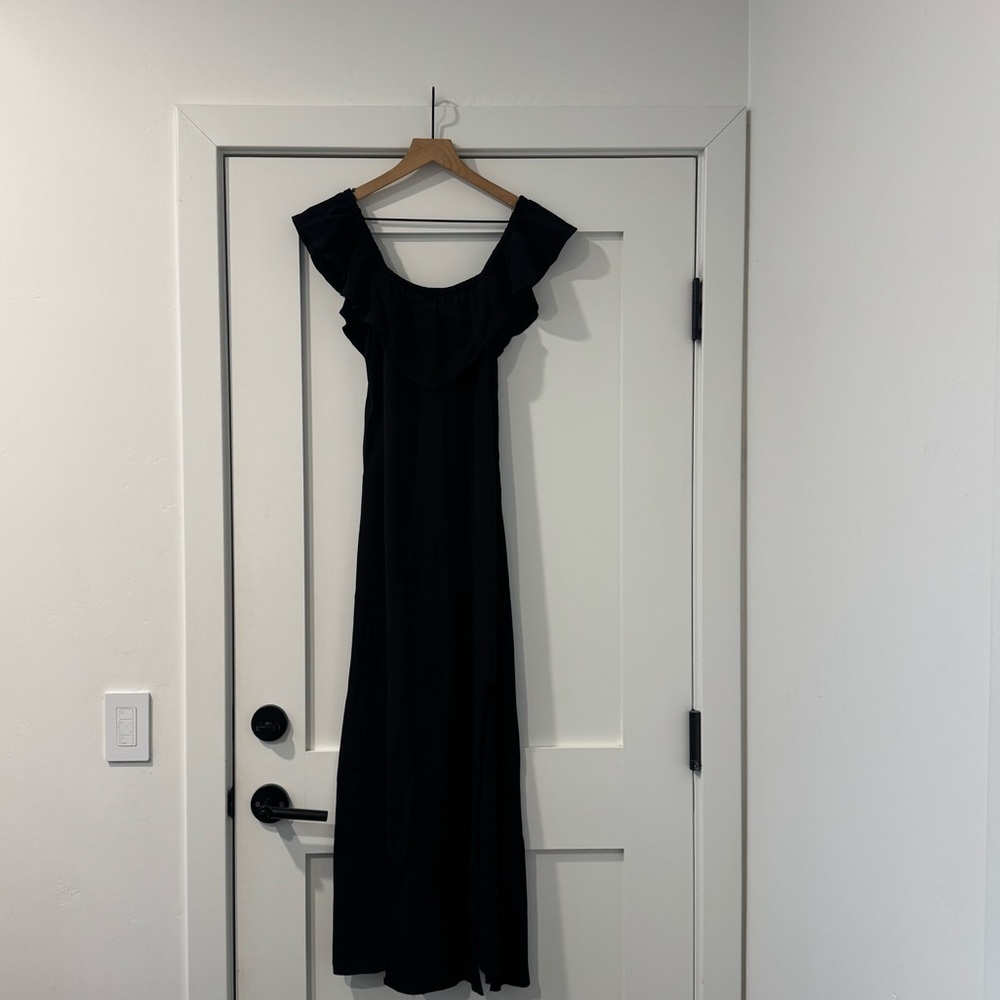 Isla Black Maxi dress